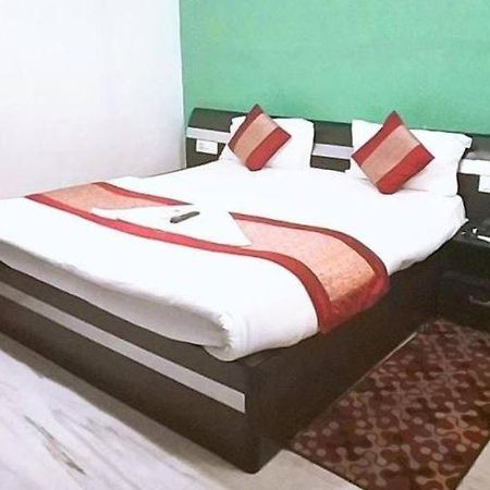 Airport Hotel Aerocity Inn New Delhi Exteriör bild